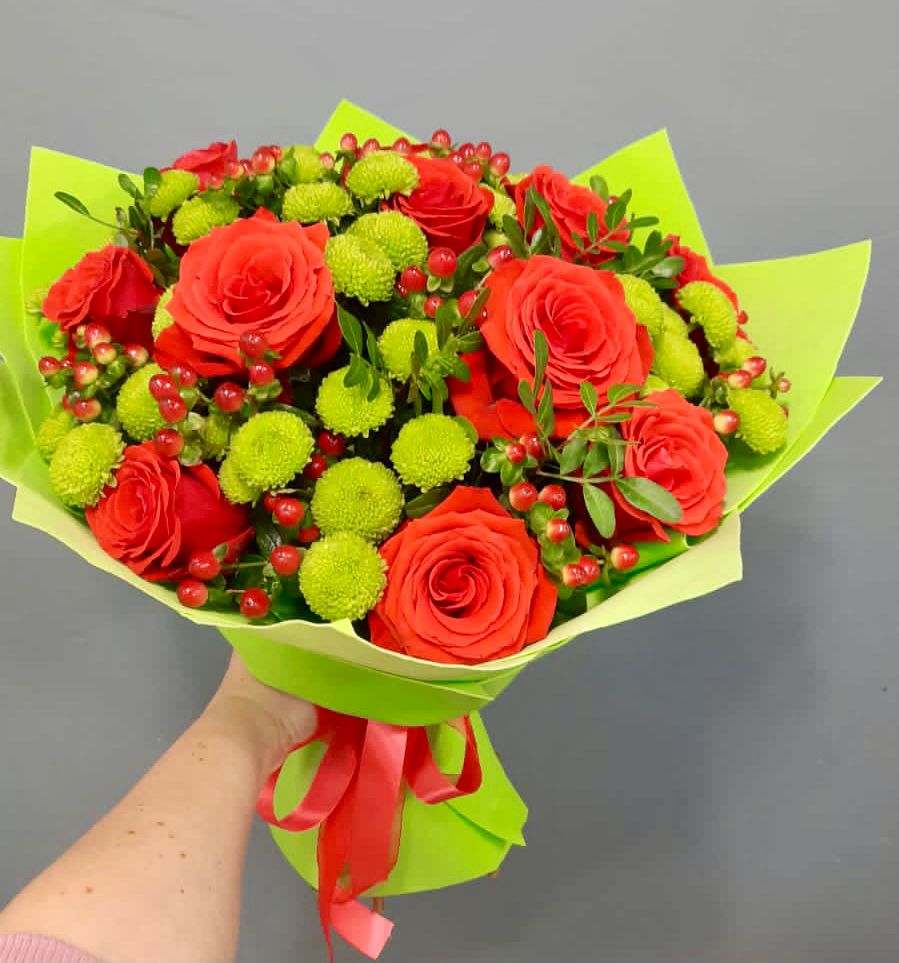 Букет цветов из: Хризантемы и Розы в Печорах