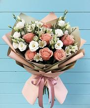 Букет цветов из:  Розы, Альстромерии и Лизиантусы в Печорах