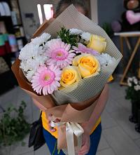Букет цветов из:  Герберы, Розы и Хризантемы в Печорах