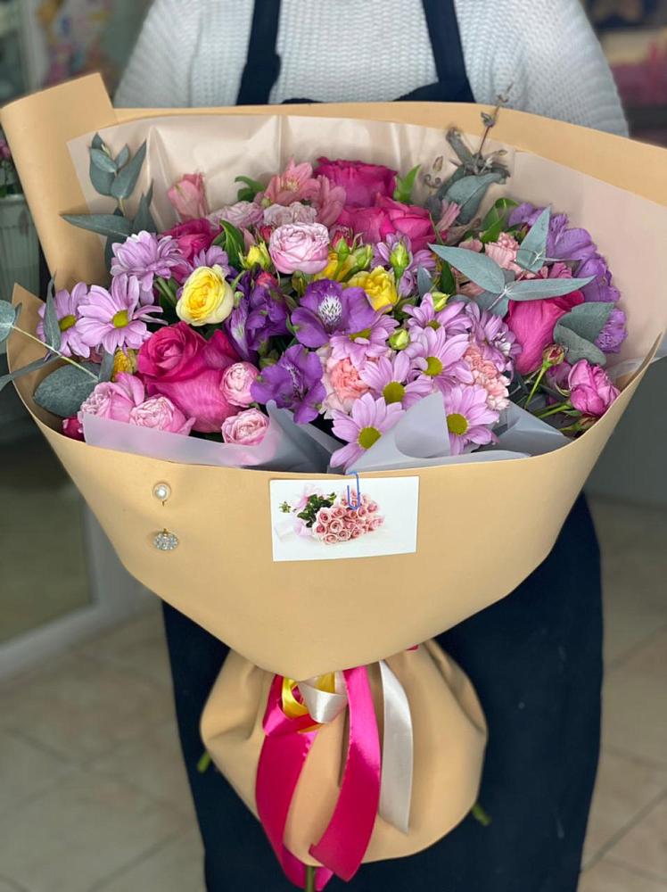 Букет цветов из: Хризантемы, Гвоздики и Альстромерии в Печорах