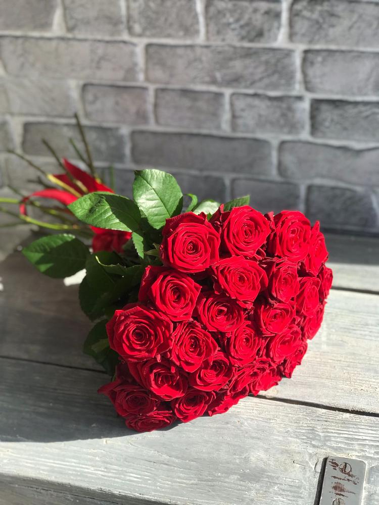 Букет Красные розы Фридом в Печорах