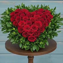 Цветочная композиция из Розы в виде сердца в Печорах