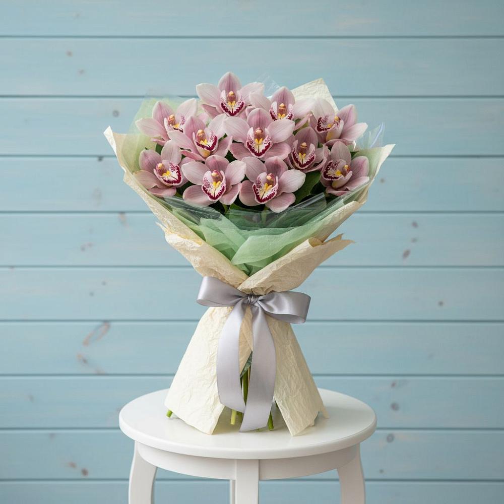 Букет цветов из: Орхидеи и Розы в Печорах