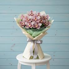 Букет цветов из:  Орхидеи и Розы в Печорах
