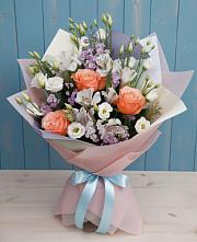 Букет цветов из:  Лизиантусы, Розы, Альстромерии и Гипсофила #REPLACE_PRED# Печорах