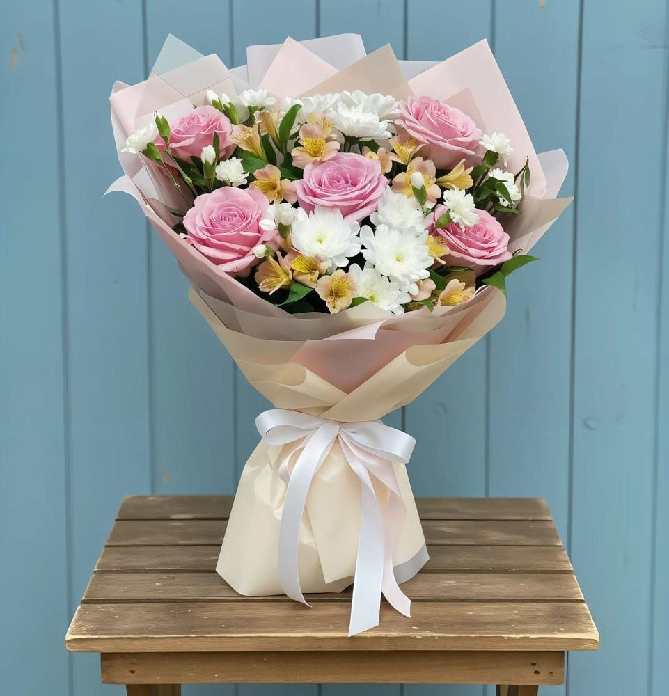 Букет цветов из: Гвоздики, Орхидеи и Розы в Печорах