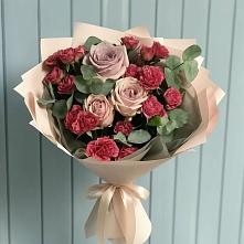 Букет цветов из:  Гвоздики и Розы в Печорах