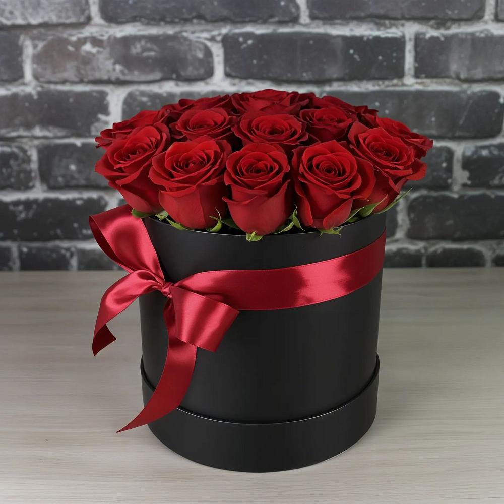 Цветочная композиция из Розы в шляпной коробке в Печорах