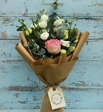 Букет цветов из:  Розы и Лизиантусы в Печорах