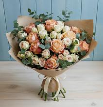 Букет цветов из:  Альстромерии и Розы в Печорах