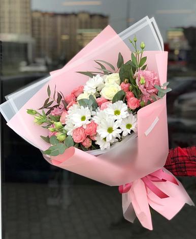 Букет цветов из: Розы, Лизиантусы и Хризантемы в Печорах