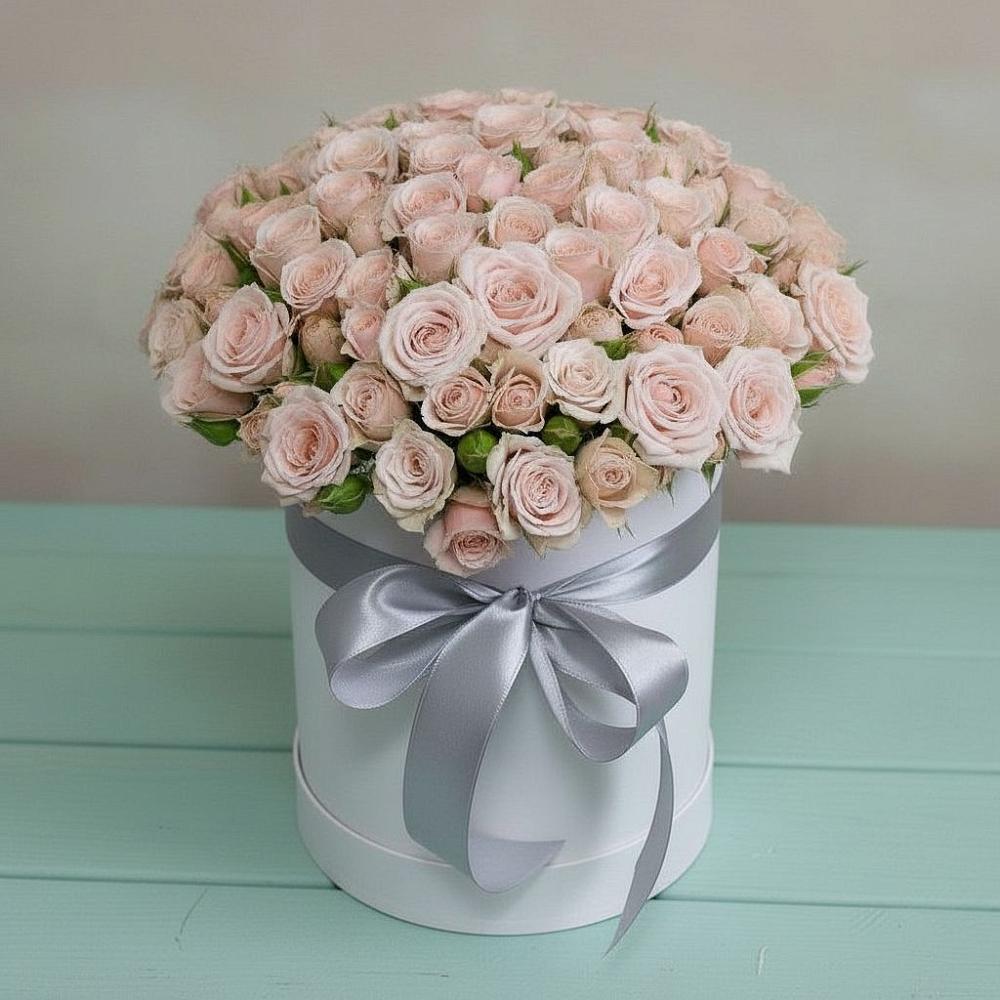 Цветочная композиция из Розы в шляпной коробке в Печорах